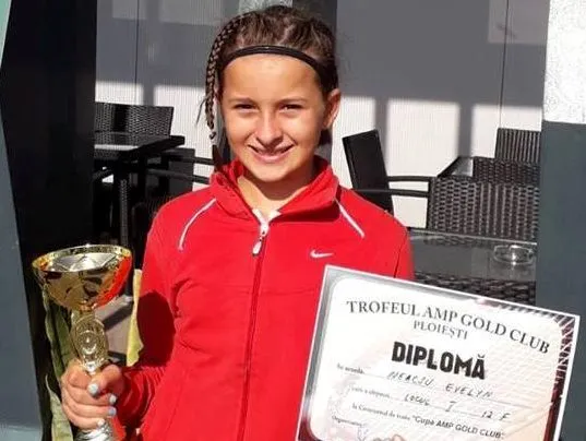 Târgovișteanca Evelyn Neacșu, de neoprit, la Cupa Zizin la tenis de câmp