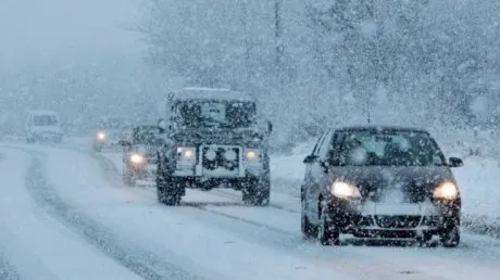 Temperaturi mari în unele zone, viscol și ninsori în alte
