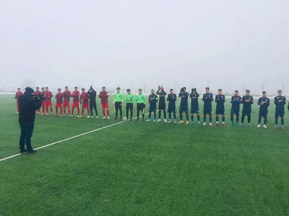Meci de fotbal anulat, din cauza vremii. Teren imposibil pe sinteticul de la Buftea, la Chindia-Snagov