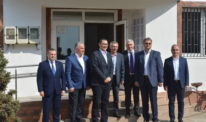 Primar PNL, din Dâmbovița, alături de Victor Ponta și Pro România