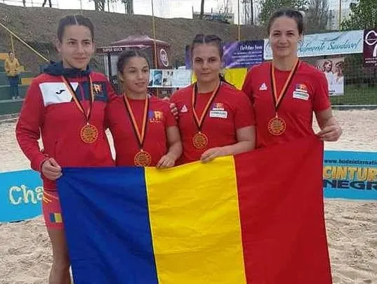 Georgiana Filip și Diana Vlăsceanu, pe podium la turneul internațional “Beach Wrestling World Series”