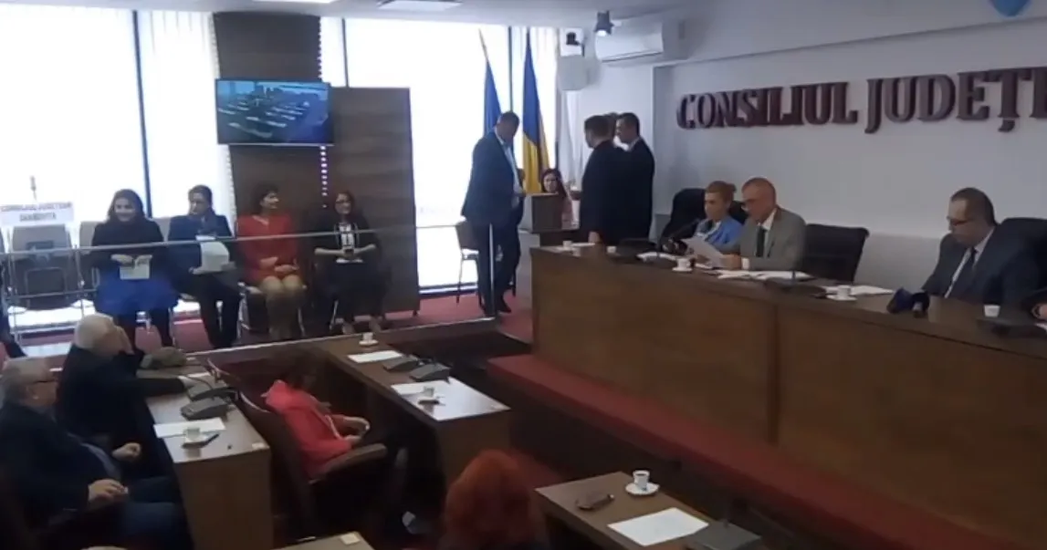 În procedură de urgență, CJ Dâmbovița și-a ales un nou președinte
