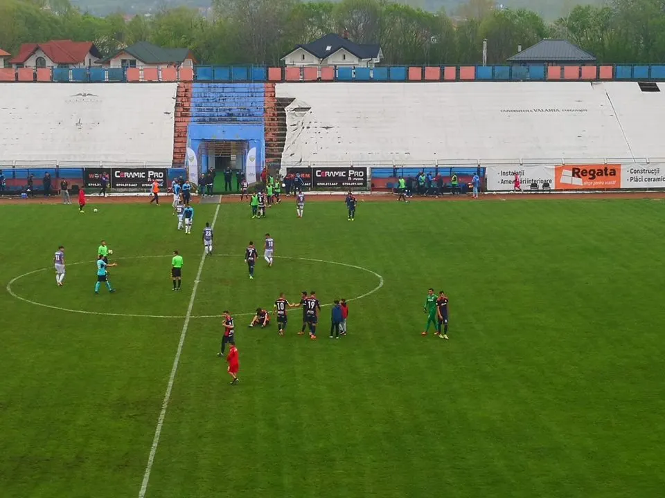 Un stadion fără probleme, condiția pe care ar trebui să o îndeplinească Chindia pentru a juca în Liga I