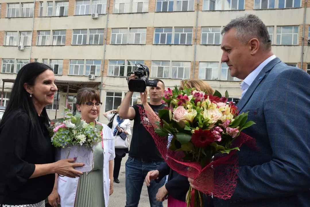 Ministrul  Sănătății, Sorina Pintea, vizită cu promisiuni, în Dâmbovița