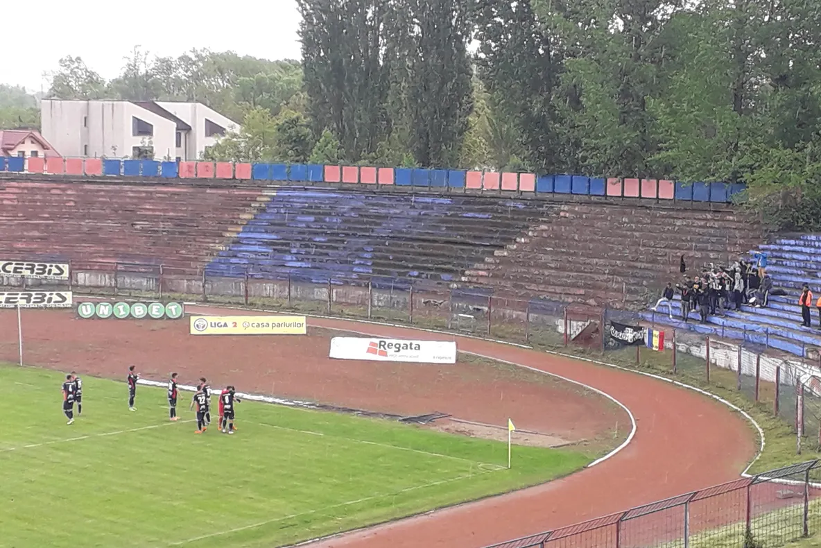 Chindia zdrobește Baloteștiul, cu 6-0, și rămâne pe doi în campionat