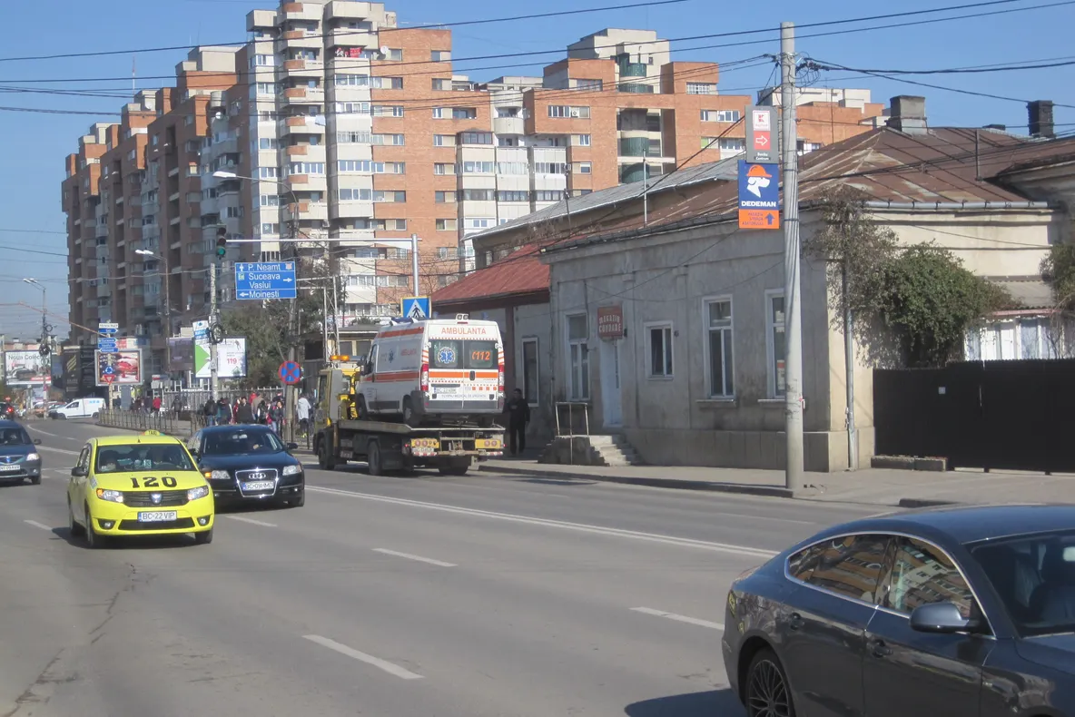 Muncitor căzut de la etajul doi, în Târgoviște