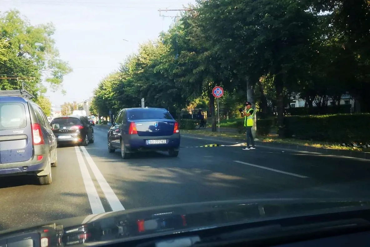Circulație îngreunată în Târgoviște, din cauza unui accident cu pieton
