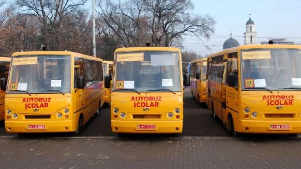 Autobuzele școlare, șoferii acestora, dar și drumurile publice sunt controlate de polițiști