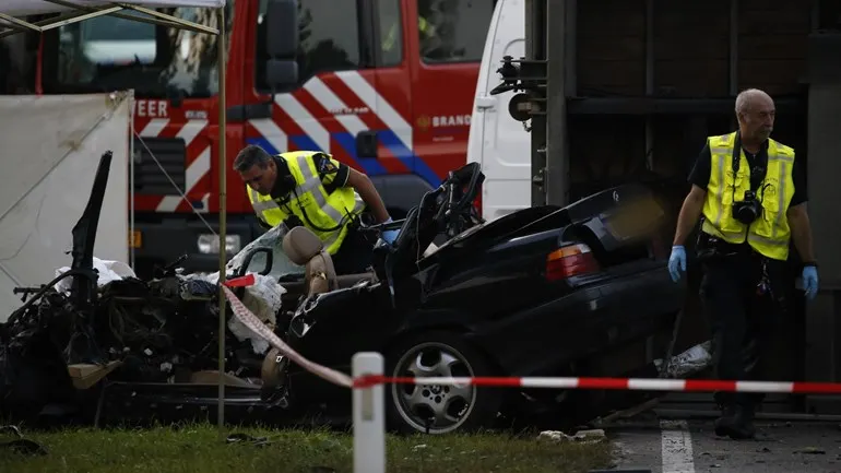 Imagini terifiante de la accidentul olandezului acuzat de omorul fetei de 11 ani, de la Gura Șuții