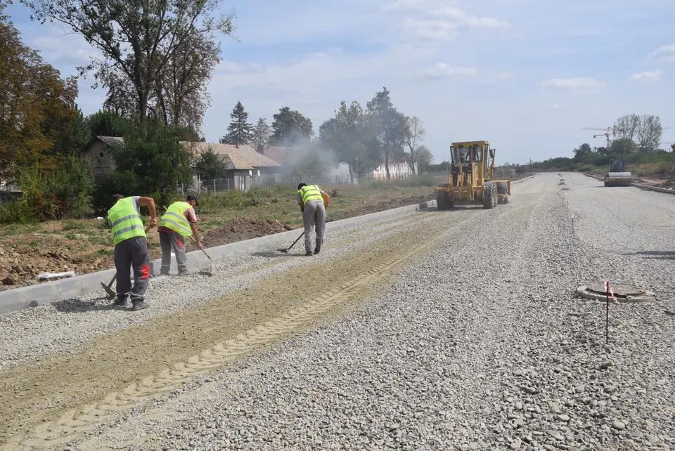 Inedit. DJ 720E, realizat de Consiliul Județean Dâmbovița, va fi testat fizico-mecanic, înainte de finalizare