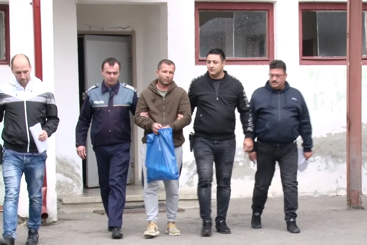 Primăria Pucioasa, măsuri drastice după cazul minorei abuzate de șoferul de microbuz școlar