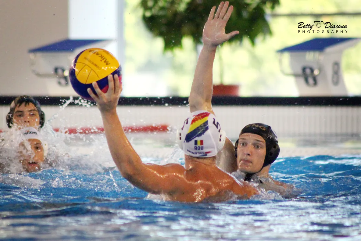 Naționala de Polo a bătut Portugalia după ce s-a pregătit la Complexul de Natație din Târgoviște