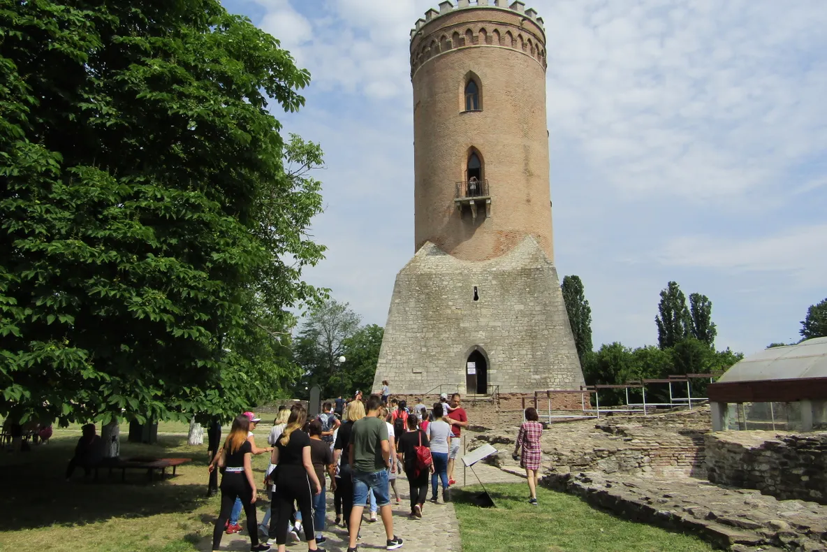Curtea Domnească îşi promovează oferta culturală la Târgul de Turism al României