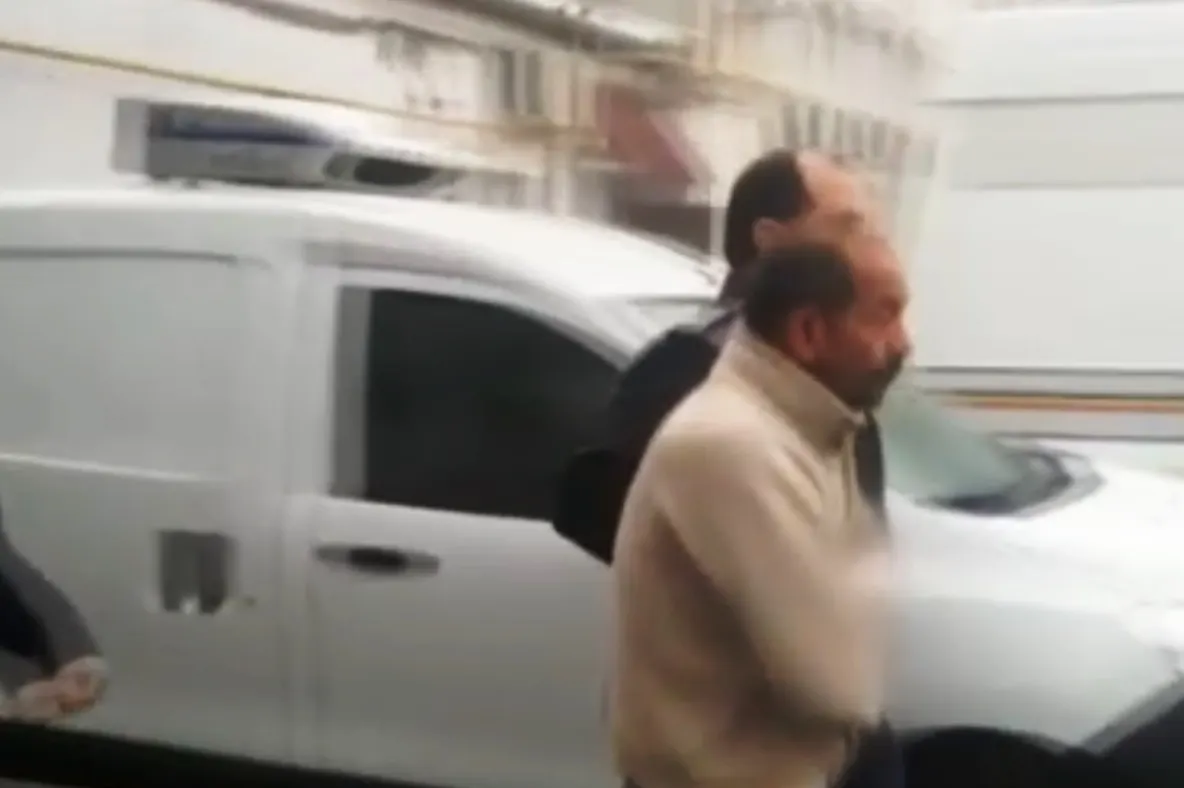 Și-a violat propria fiică, de numai 6 ani
