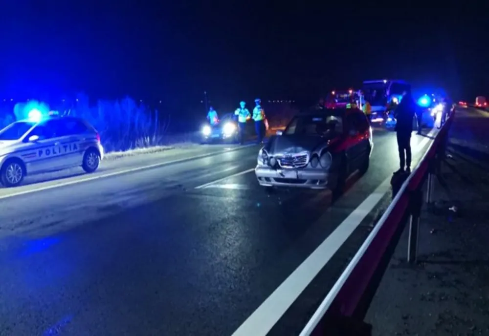 Accident teribil pe A1, la Corbii Mari (județul Dâmbovița). Trei persoane au fost rănite