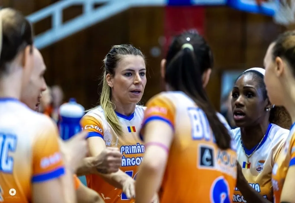 Nicio emoție! CSM Târgoviște trece cu 3-0, la seturi, de CS ''U'' NTT Data Cluj, la volei feminin
