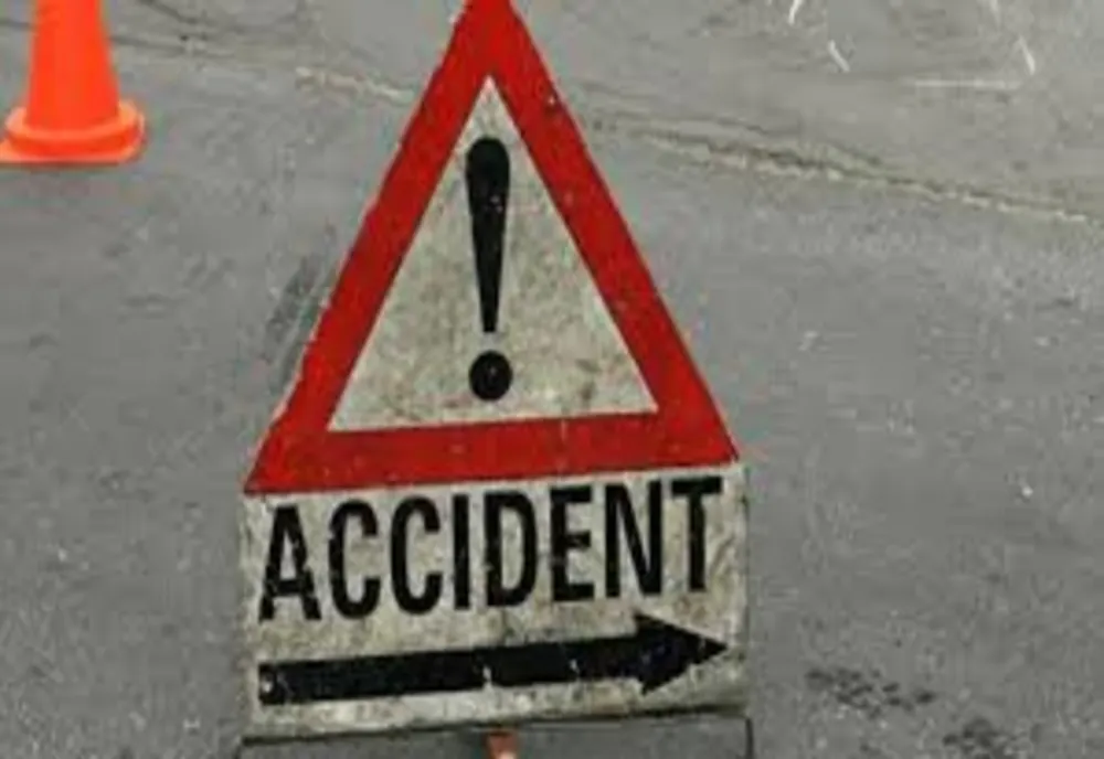 Minor de 11 ani accidentat de o mașină, la Lucieni, în Dâmbovița