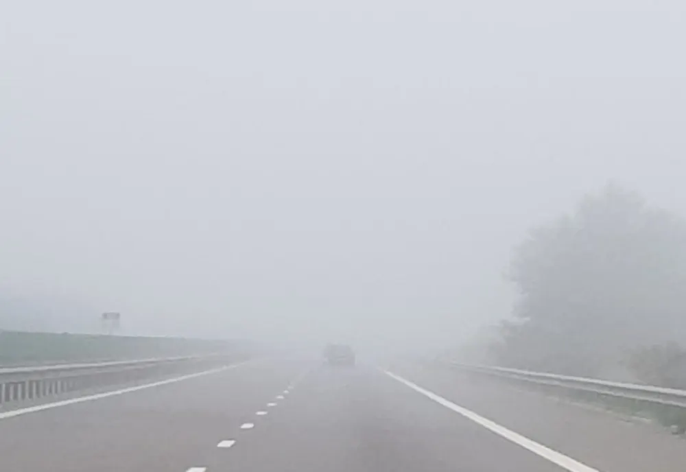 Weekend cu temperaturi scăzute și ceața (posibil chiar cod galben) în Dâmbovița. Actualul cod galben expiră la ora 20.00