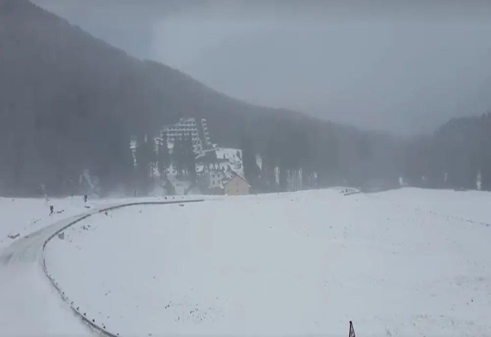 Cum este atmosfera în  zona Codului Roșu. Imagini spectaculoase din Bucegi