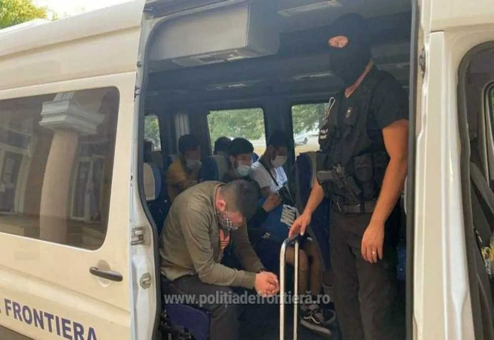 Grupare infracțională specializată în traficul de migranți destructurată la Dâmbovița