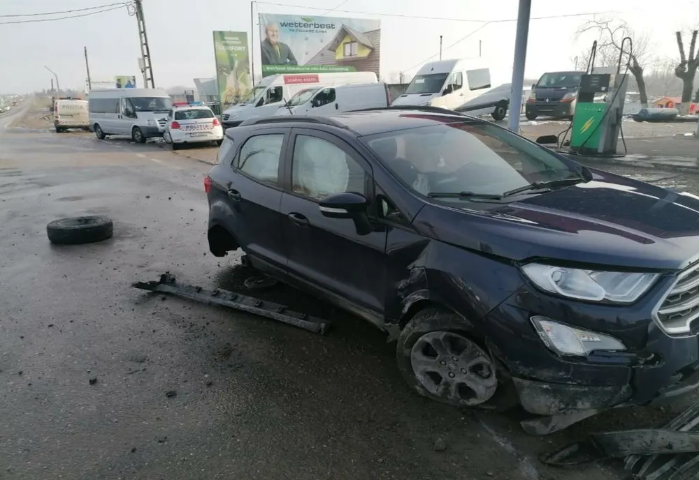 Accident rutier la intersecția dintre DN 72 și DJ 702 B, în Dâmbovița