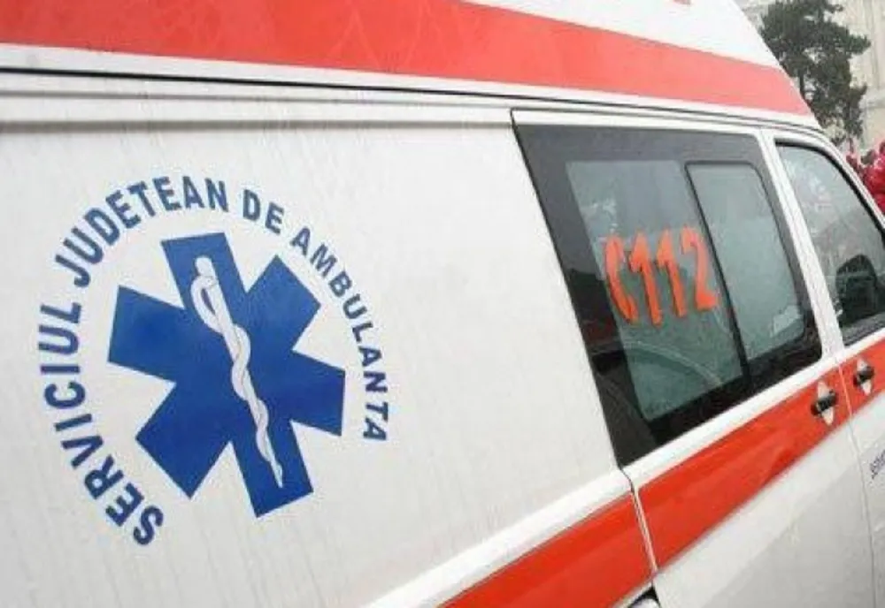TÂRGOVIȘTE: Un copil de 3 ani a căzut de la etajul al treilea al unui hotel din centrul orașului