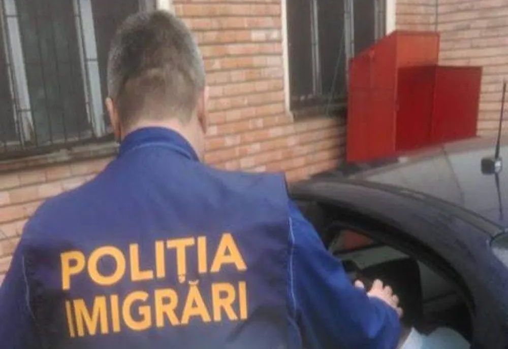 Bărbați depistați cu ședere ilegală în Dâmbovița. Au fost îndepărtați sub escortă 