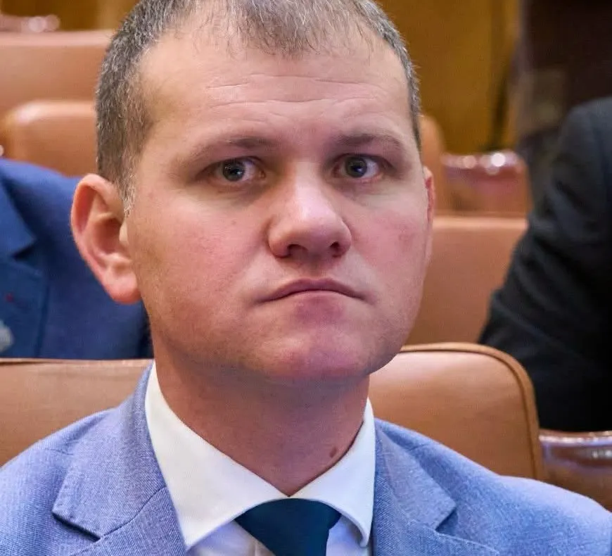 VALERIU MUNTEANU (AUR), DEPUTAT DE DÂMBOVIȚA: “6 MAI – PODUL DE FLORI NE ARATĂ CĂ UNIREA ESTE APROAPE”