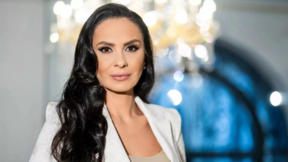 Alexandra Păcuraru, alături de Călin Georgescu: mobilizare masivă marți la Buftea pentru susținerea liderului suveranist. Se anunță și un protest uriaș în Piața Victoriei