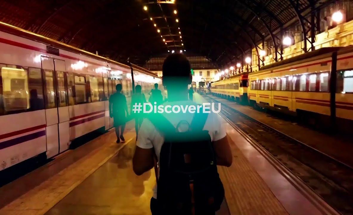 Vrei să călătorești gratuit în Europa și ai 18 ani? Iată cum este posibil!