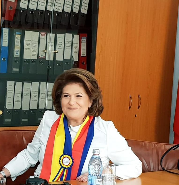 Omul bun la toate? Rovana Plumb preia tot, în PSD și Guvern