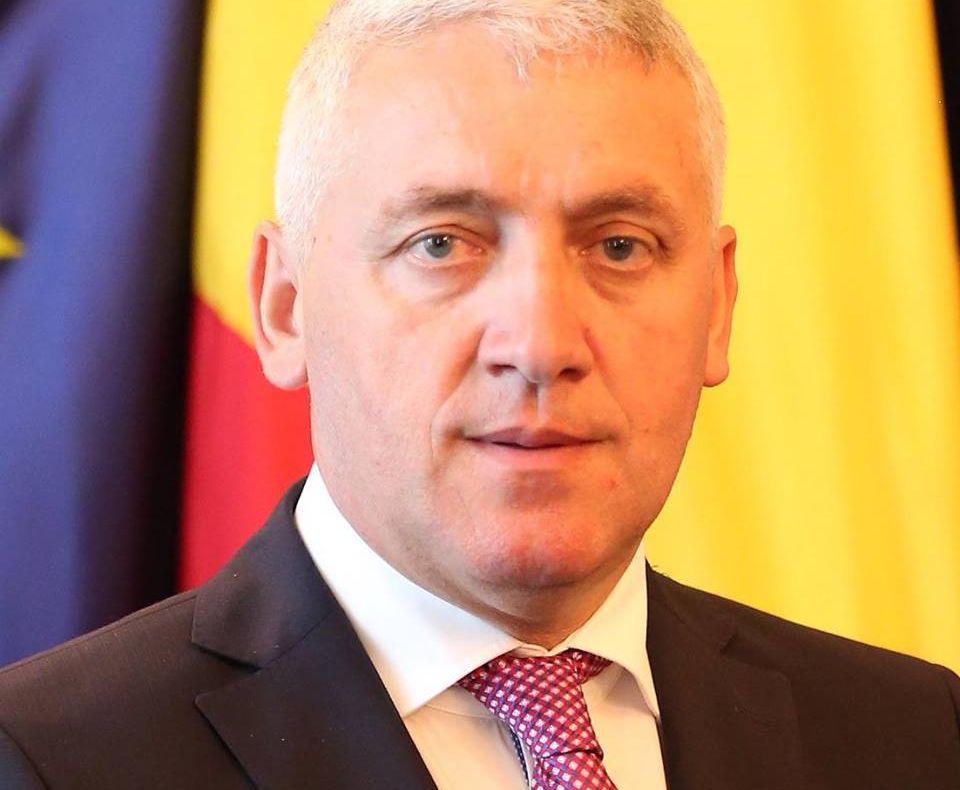 A. Țuțuianu: „Iartă-ți dușmanii, dar nu le uita numele”