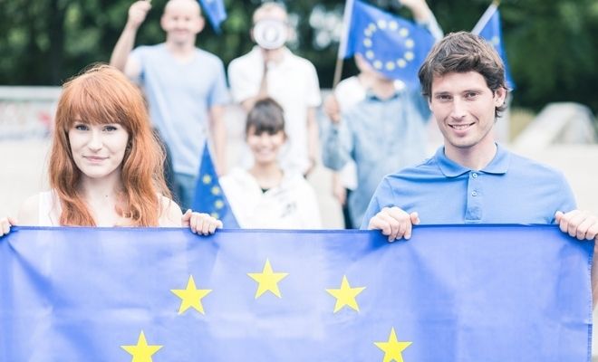 Peste 500 de tineri români, câștigătorii celei de-a doua runde #DiscoverEU
