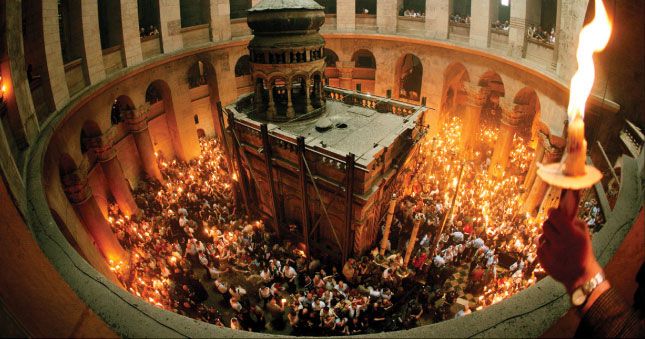Lumina Sfântă de la Ierusalim, la Catedrala din Târgoviște