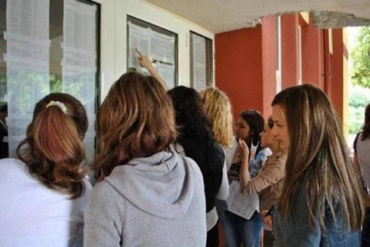 S-a încheiat repartizarea pe licee, a absolvenților de clasa a VIII-a. Statistici Dâmbovița