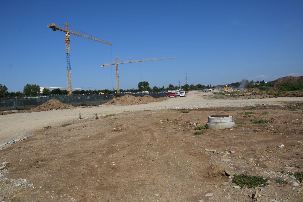 Probleme mari cu DJ 720 E. Beneficiarul, CJ Dâmbovița, acuză constructorul