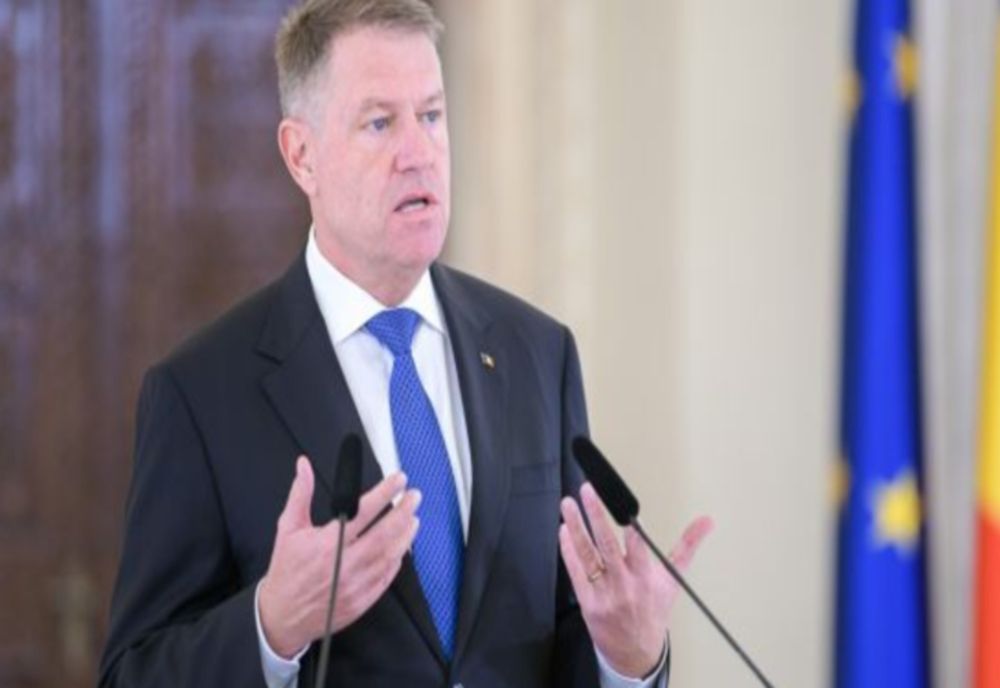 Klaus Iohannis: ”NICI VORBĂ de relaxare! Cuvântul de ordine este: STAȚI ACASĂ, altfel, după sărbători, vom avea ÎNMORMÂNTĂRI”