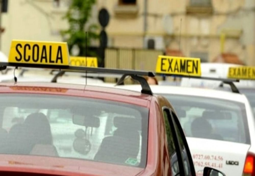 Coronavirusul suspendă examenele pentru permisul auto, pentru cel puțin 30 de zile