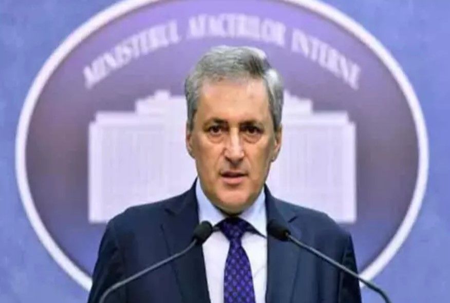 Marcel Vela-Ministru de Interne: "Vom ajuta BOR la împărțirea sfintelor Paști și a luminii de Înviere"