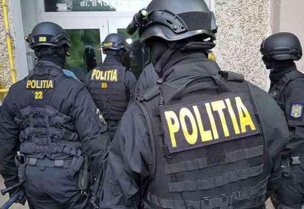 Descinderi la domiciliul unui dâmbovițean, din Braniștea, bănuit de contrabandă și deținere ilegală de arme
