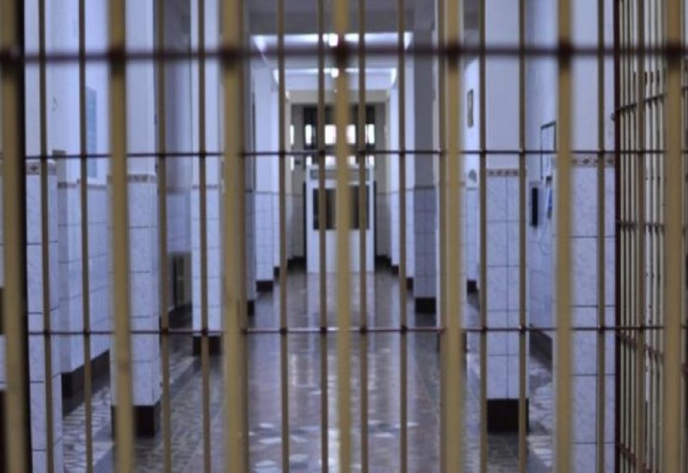 Doi dâmbovițeni au ajuns după gratii, la Penitenciarul Mărgineni, în ultimele zile
