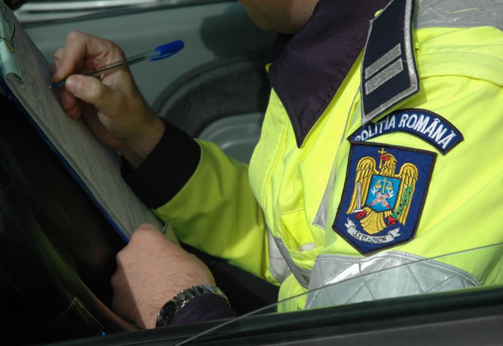 Bărbați din Dâmbovița, prinși în timp ce conduceau fără permise de conducere