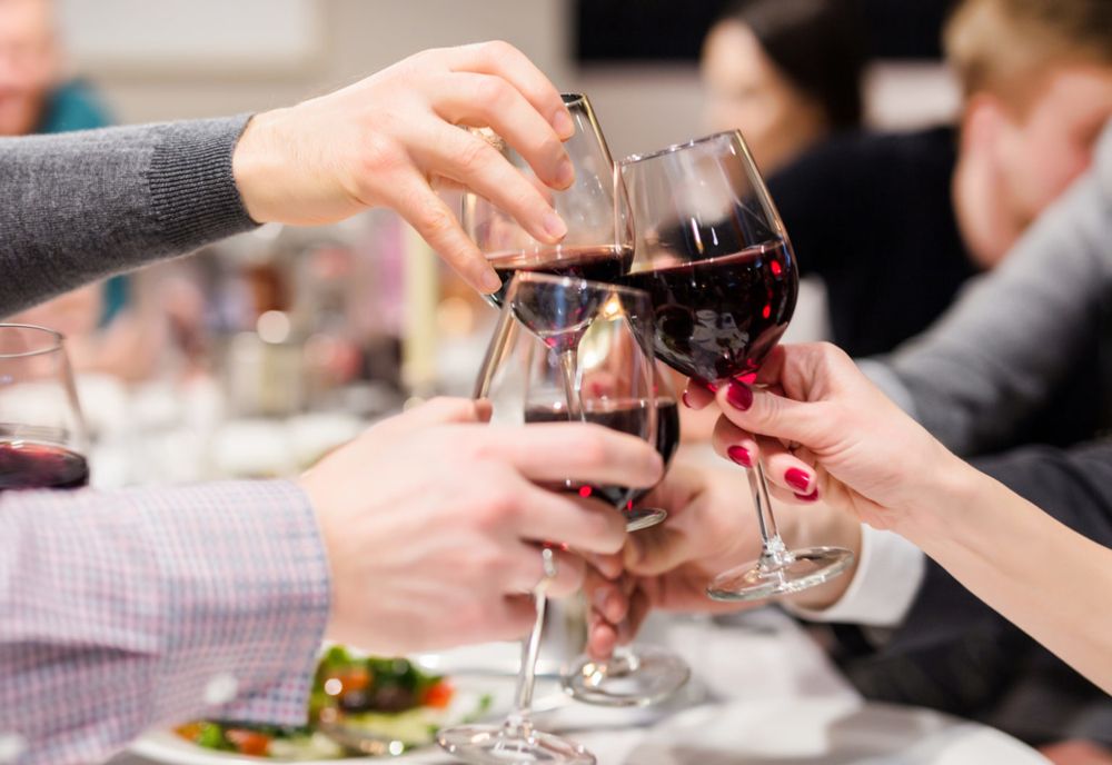 Restaurantele nu se vor deschide deocamdată 