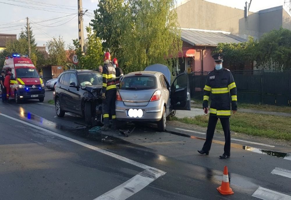 Accident rutier la Ulmi. O persoană a fost rănită