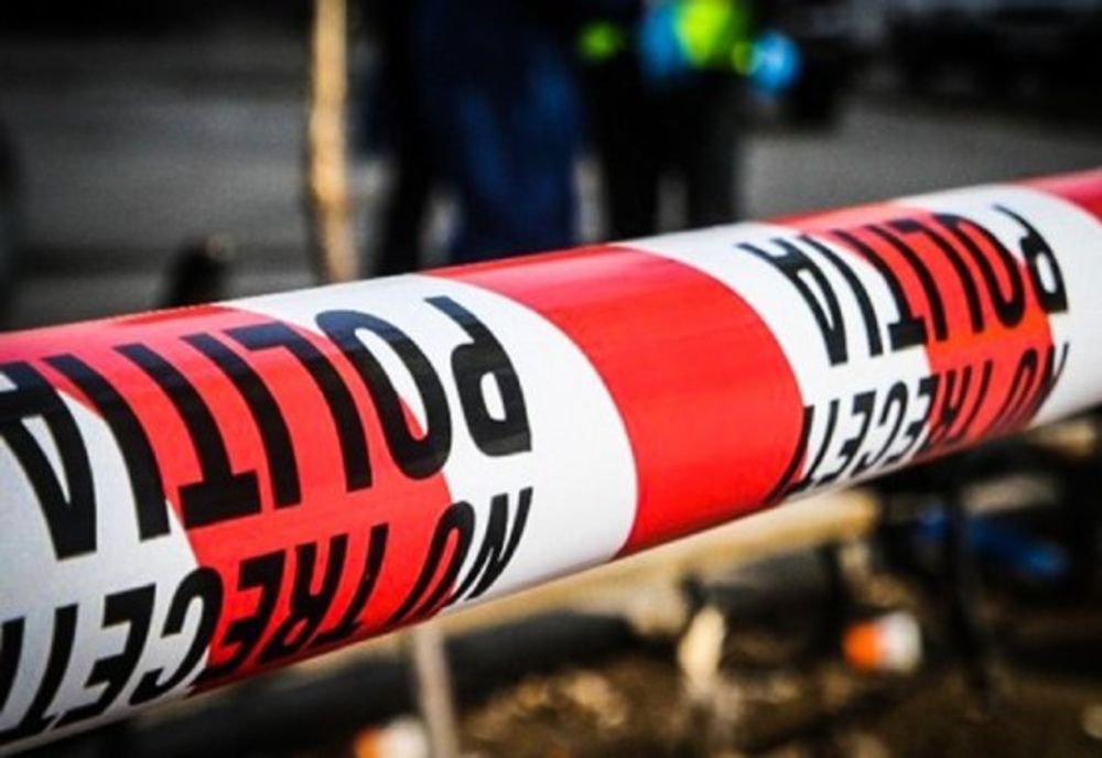 Accident rutier în Dâmbovița. Tânără acroșată de un autoturism 