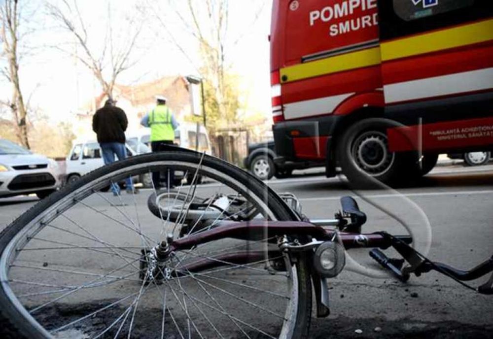 Accident rutier pe DJ 711, în Dâmbovița. Un bătrân a fost rănit 