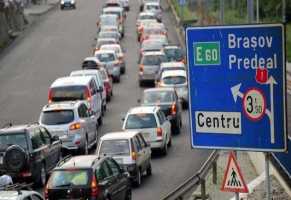 Patru din zece români merg zilnic cu maşina personală 