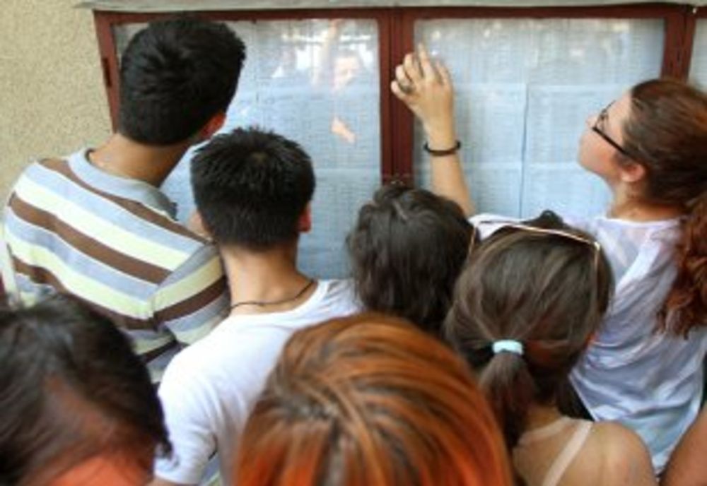Bacalaureat 2022, sesiunea de toamnă - rată de promovare de 32,5%, înainte de contestații