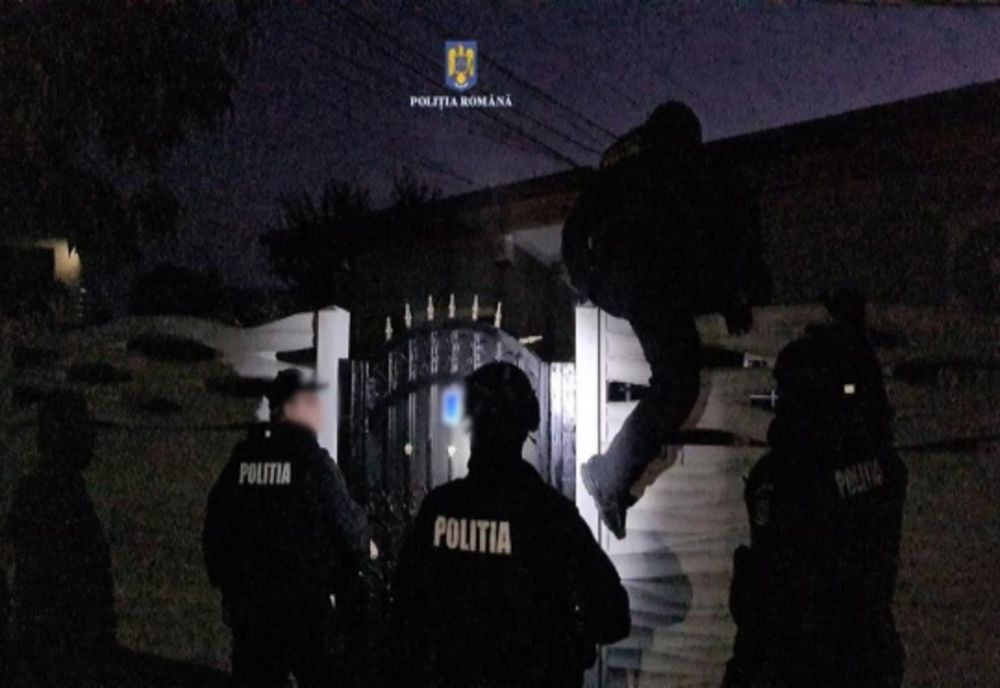  Percheziții ale poliţiştilor din Dâmboviţa în București, Ilfov și Buzău, într-un dosar de înșelăciune şi spălare de bani