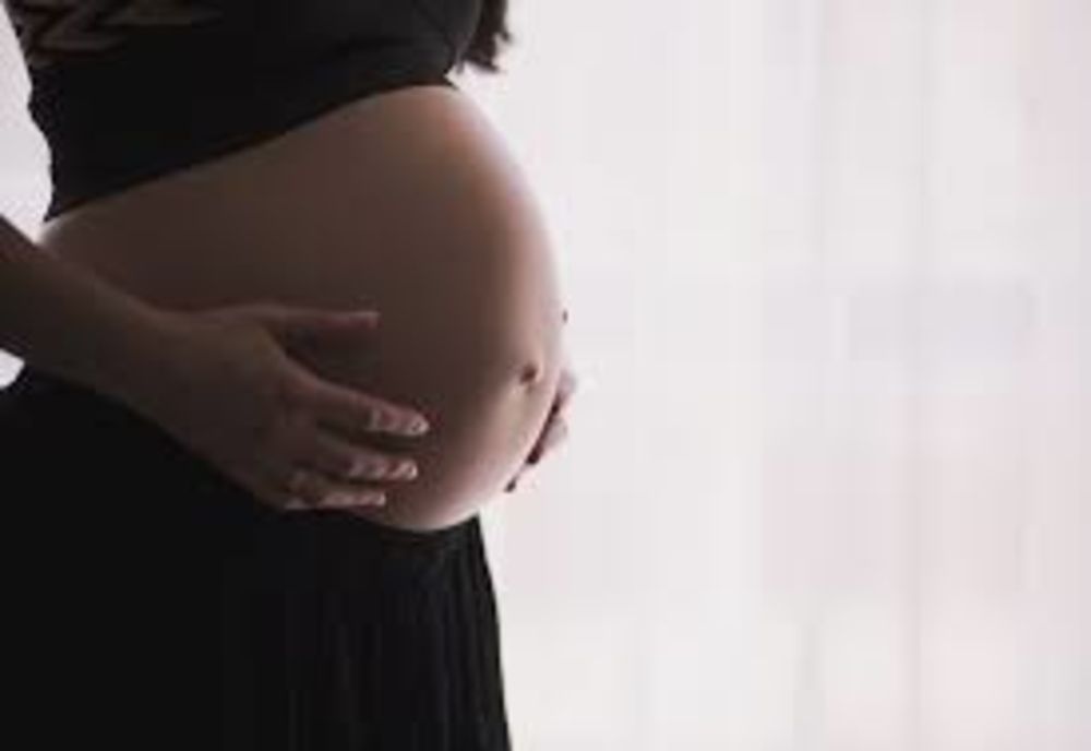 Bani de la stat pentru mame şi nou-născuţi! Anunțul făcut de ministrul Familiei